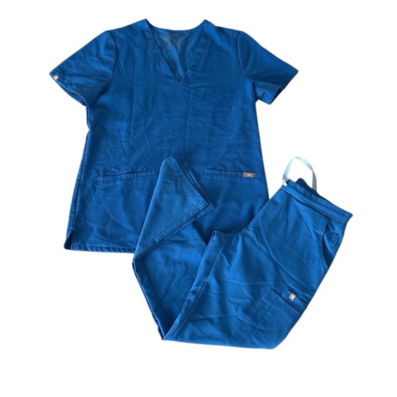 Figs Scrub Set BLUE Pants XS Top S Multiple Pockets - Picture 1 of 6